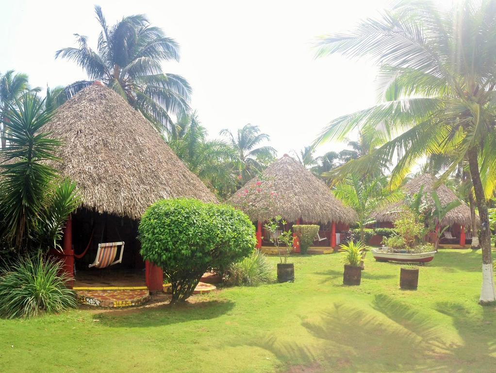 Paraiso Beach Hotel Brig Bay Eksteriør billede